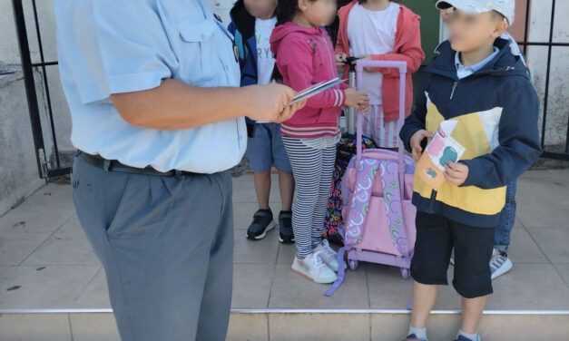 ΕΝΗΜΕΡΩΤΙΚΕΣ ΔΡΑΣΕΙΣ ΜΕ ΑΦΟΡΜΗ ΤΗΝ ΕΝΑΡΞΗ ΤΗΣ ΝΕΑΣ ΣΧΟΛΙΚΗΣ ΧΡΟΝΙΑΣ – ΔΙΑΝΟΜΗ ΕΝΗΜΕΡΩΤΙΚΟΥ ΥΛΙΚΟΥ ΚΥΚΛΟΦΟΡΙΑΚΟΥ ΠΕΡΙΕΧΟΜΕΝΟΥ