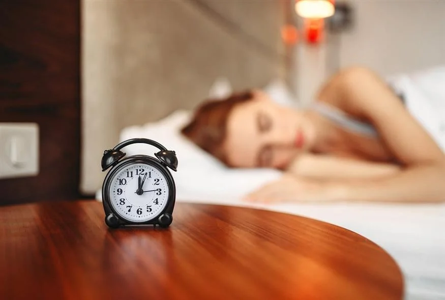 Τι πρέπει να κάνετε εάν ξυπνήσετε στη μέση της νύχτας και δεν μπορεί να σας πάρει ο ύπνος – Το λάθος που κάνουμε όλοι