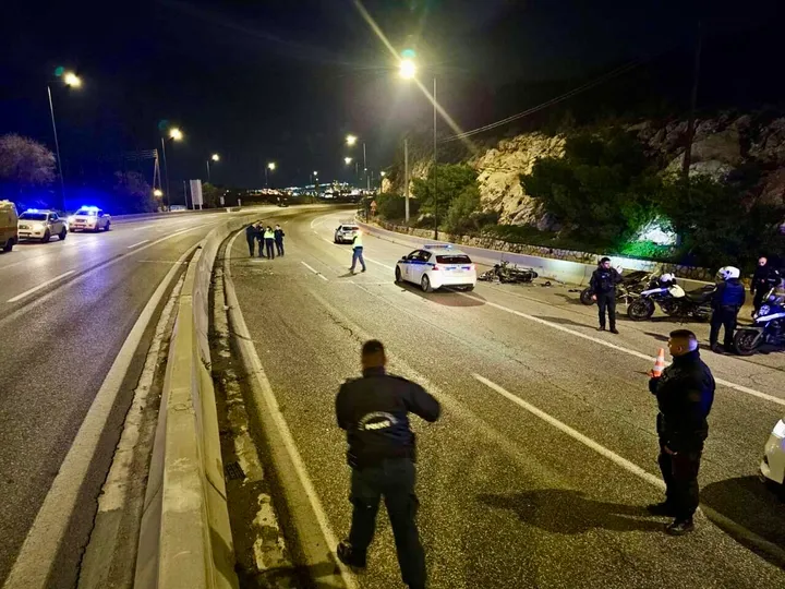 Νεκρός αστυνομικός μετά από καταδίωξη στην Αθηνών-Κορίνθου