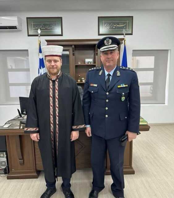 Τον Σοφολογιότατο Τοποτηρητή Μουφτή Ξάνθης Νεζντέν Χεμσερή επισκέφθηκε την Παρασκευή 9/2/2024 ο νέος Αστυνομικός Διευθυντής Ξάνθης Κωνσταντίνος Ρίζος, με την ευκαιρία της ανάληψης των καθηκόντων του.