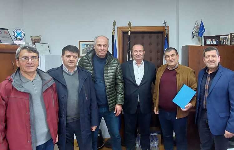 Συνάντηση αντιπροσωπείας της Ενώσεως Αποστράτων Αξιωματικών Στρατού Ν. Ξάνθης με τον Δήμαρχο Τοπείρου