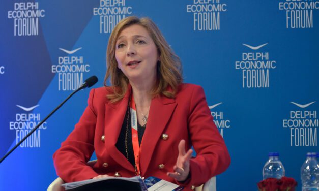 Η Γεωργία Πετροπούλου, Legal Director, JTI Hellas στο Delphi Economic Forum IX:  «Στη JTI είμαστε απόλυτα συγχρονισμένοι με τη νέα εποχή»