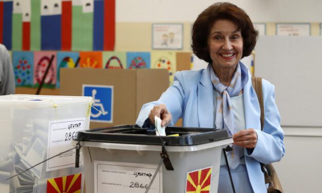 Βόρεια Μακεδονία: Το VMRO εξασφάλισε 58 εκ των 120 εδρών από τις βουλευτικές εκλογές