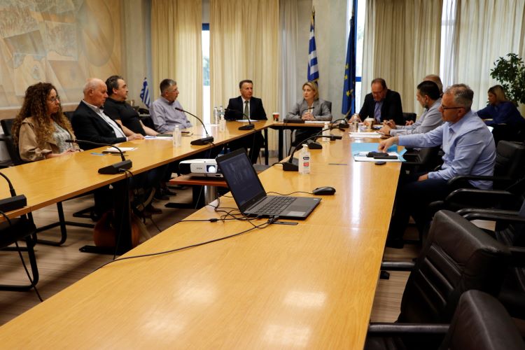 Συνάντηση εργασίας της Υφυπουργού Χριστίνας Αλεξοπούλου με εκπροσώπους της Περιφέρειας Ανατολικής Μακεδονίας και Θράκης και τους Γενικούς Διευθυντές Μεταφορών και Επικοινωνιών στην Κομοτηνή