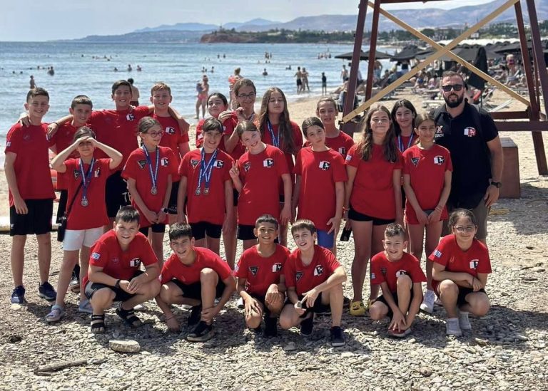Με «βροχή» μεταλλίων πάει διακοπές η κολυμβητική ομάδα του Λεύκιππου