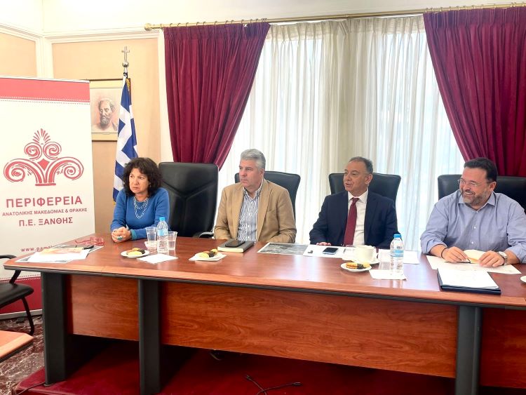 Όσο η Περιφέρεια και ο υφυπουργός συσκέπτονται η ζημιά στους κτηνοτρόφους μεγαλώνει.  ΠΟΤΕ ΘΑ ΛΕΙΤΟΥΡΓΗΣΕΙ ΤΟ ΚΡΑΤΟΣ;