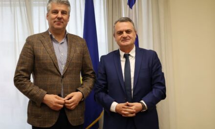 Η αναβάθμιση υποδομών και εξοπλισμού υγείας στη συνάντηση του Περιφερειάρχη ΑΜΘ με τον διοικητή της 4ης ΥΠΕ Μακεδονίας – Θράκης