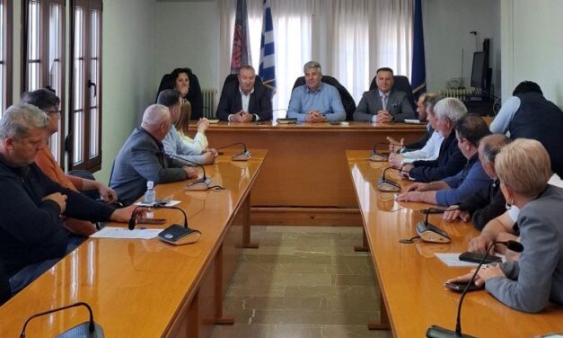 Επίσκεψη του Περιφερειάρχη ΑΜΘ στον Δήμο Τοπείρου για ανταλλαγή ευχών ενόψει του Πάσχα