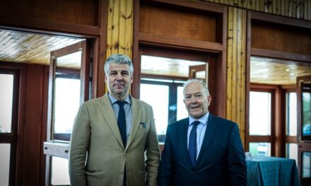 Ο Περιφερειάρχης Χριστόδουλος Τοψίδης στο 1ο Συνέδριο Πολιτικής Επιστήμης και Διακυβέρνησης  «Η Ανατολική Μακεδονία και Θράκη στο επίκεντρο της ανάπτυξης-Επενδύουμε στους ανθρώπους μας»