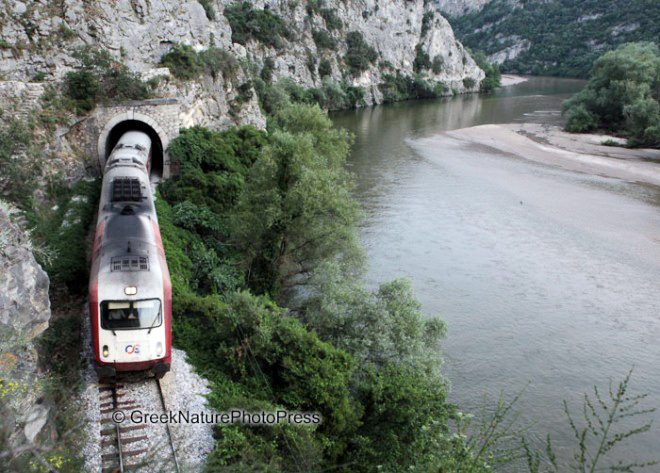 Στο τραπέζι (ξανά) το τουριστικό τρένο στα Στενά του Νέστου – Σύσκεψη στο Παρανέστι