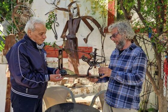 Θάνος Μαυροδής-Δημήτρης Αβούρης  Καλύτερα να ονειρεύεσαι  παρά να ζεις στην αθανασία…