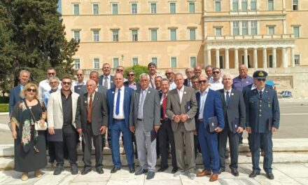 ΒΡΑΒΕΥΣΕΙΣ ΕΘΕΛΟΝΤΩΝ ΑΙΜΟΔΟΤΩΝ (ΚΑΙ ΞΑΝΘΙΩΤΩΝ) ΑΠΟ ΤΗ ΒΟΥΛΗ ΤΩΝ ΕΛΛΗΝΩΝ