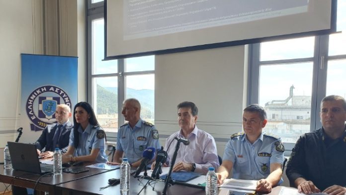 Ο Χρυσοχοΐδης για την αστυνόμευση στο Δροσερό – “Τα αποτελέσματα είναι ιδιαίτερα σημαντικά”