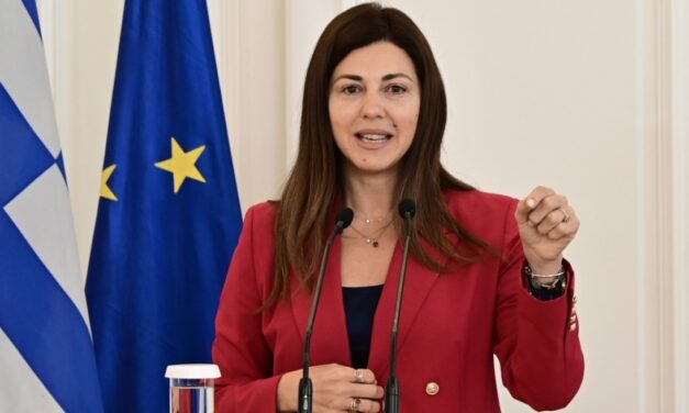 Εκπαίδευση, άλλα λόγια να αγαπιόμαστε