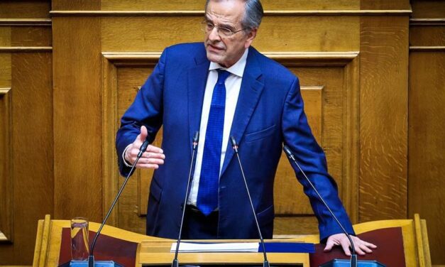 Σαμαράς κατά Μητσοτάκη: «Δεν είναι πια κυβέρνηση της ΝΔ