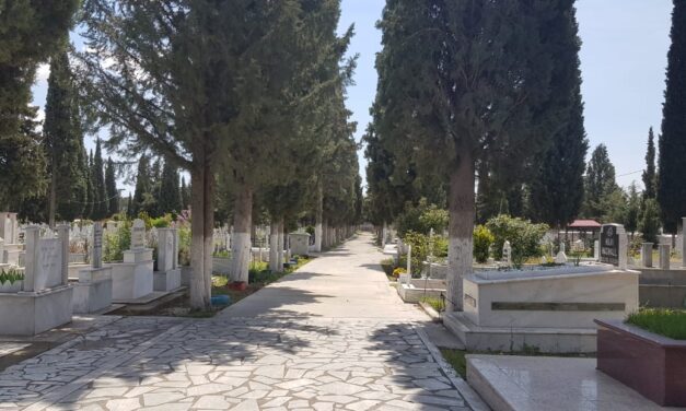 Ιερόσυλοι Δροσερίτες βανδάλισαν τάφο στα νεκροταφεία της Ξάνθης