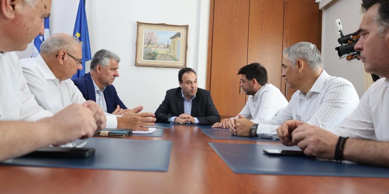 Την ώρα που οι πολίτες τρέμουν να περάσουν έξω από το super market η κυβέρνηση στην Ξάνθη μιλά ψηφιακό μετασχηματισμό της αυτοδιοίκησης.