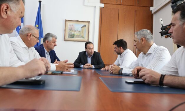 Την ώρα που οι πολίτες τρέμουν να περάσουν έξω από το super market η κυβέρνηση στην Ξάνθη μιλά ψηφιακό μετασχηματισμό της αυτοδιοίκησης.