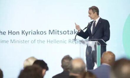 Η Ελλάδα εξετάζει σοβαρά την απαγόρευση των social media σε παιδιά κάτω των 16 ετών