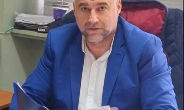 Λύρατζης Πασχάλης  Δημοτικός Σύμβουλος & Επικεφαλής Παράταξης «Νέα Ξάνθη» στον Δήμο Ξάνθης