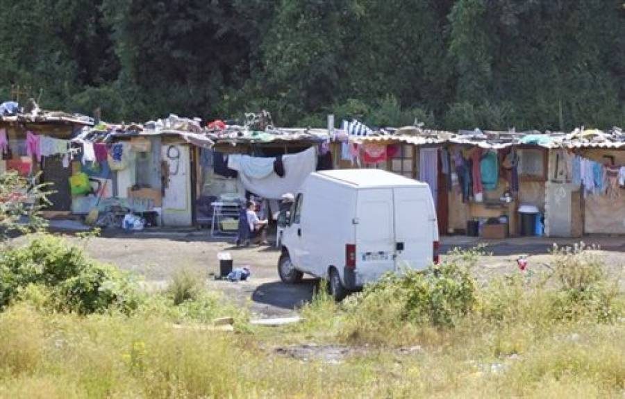 100 Ρομά στην ΕΛ.ΑΣ: Μυστικοί αστυνομικοί στους καταυλισμούς – Δείτε τα κριτήρια