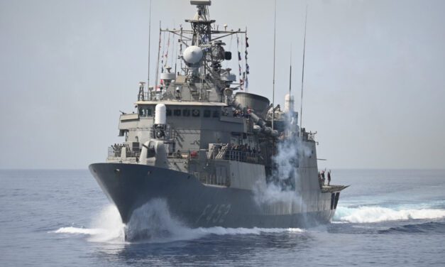 «Ξεκολλάνε» οι φρεγάτες ΜΕΚΟ του Πολεμικού Ναυτικού: «Παίρνει μπρος» η αναβάθμισή τους- πότε επιδιώκεται να ολοκληρωθεί Πότε αναμένεται να υπογραφούν οι πρώτες συμβάσεις για την αναβάθμιση των τεσσάρων φρεγατών ΜΕΚΟ του ΠΝ