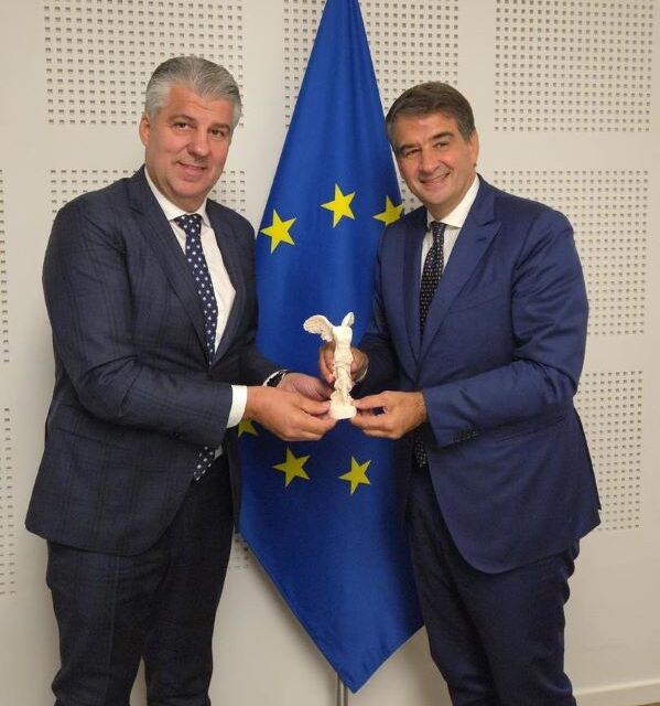 Συνάντηση Περιφερειάρχη με τον Ευρωπαίο Επίτροπο Περιφερειακής Πολιτικής-Η Πολιτική Συνοχής διαμορφώνει το μέλλον της Ανατολικής Μακεδονίας και Θράκης