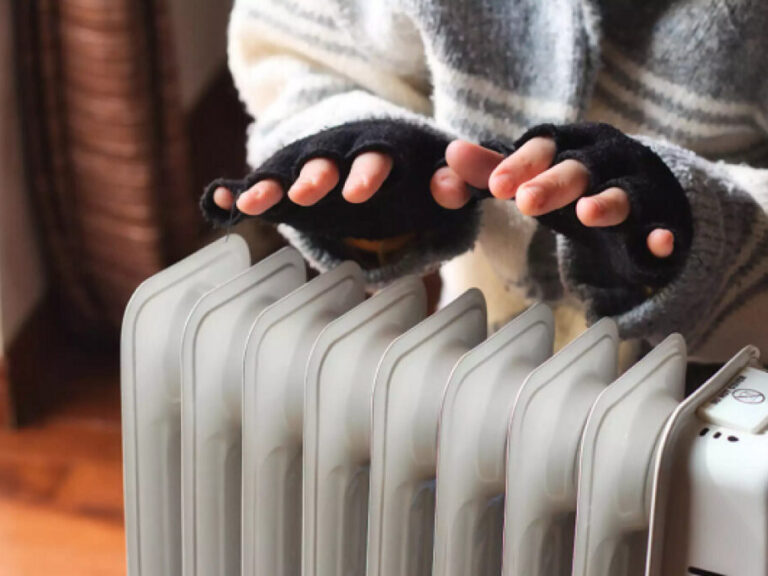 ΕΠΙΔΟΜΑ ΘΕΡΜΑΝΣΗΣ: ΠΩΣ ΚΑΤΑΝΤΗΣΑΝ ΕΤΣΙ ΤΟΝ ΛΑΟ ΜΑΣ