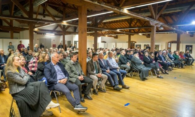 Οι καθηγητές Κωνσταντίνος Φίλης και Άγγελος Συρίγος αναλύουν τις ελληνοτουρκικές σχέσεις στην παρούσα συγκυρία.