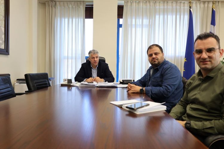 Τα προβλήματα τον κτιρίων της ΑΔ Ξάνθης και τις σχολής έθεσαν υπόψη του Περιφερειάρχη οι συνδικαλιστές της Αστυνομίας.